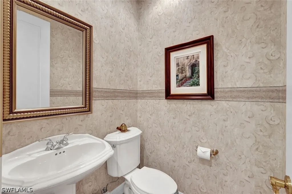 27536 Riverbank Drive Bonita Springs FL 34134