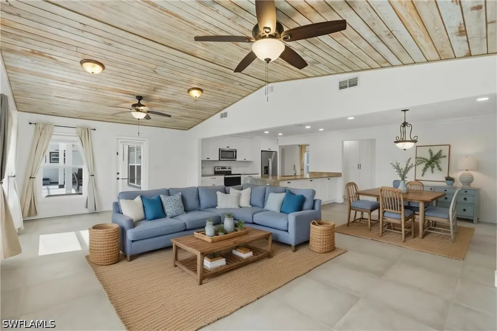 16924 Timberlakes Drive E Fort Myers FL 33908
