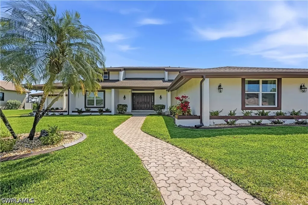 16924 Timberlakes Drive E Fort Myers FL 33908