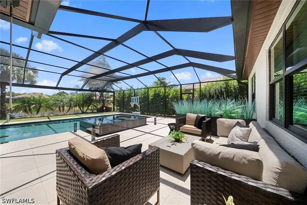 7052 Live Oak Drive Naples FL 34114