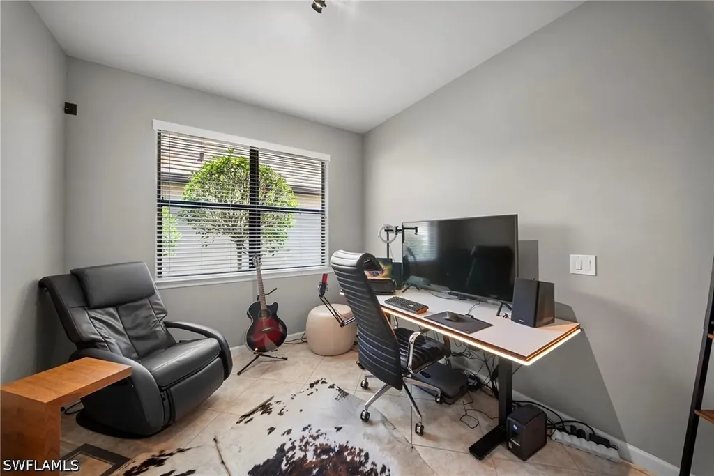 7052 Live Oak Drive Naples FL 34114