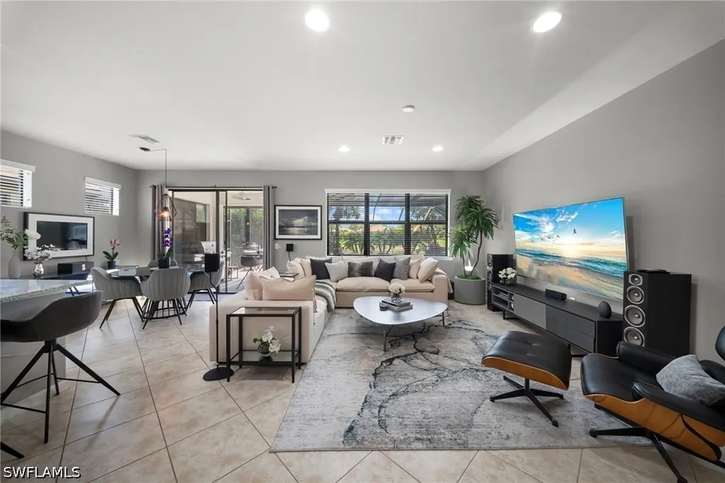 7052 Live Oak Drive Naples FL 34114