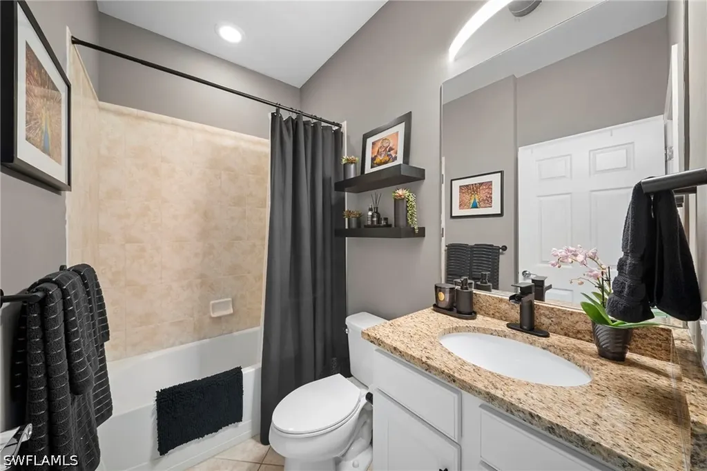7052 Live Oak Drive Naples FL 34114