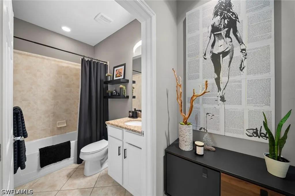 7052 Live Oak Drive Naples FL 34114