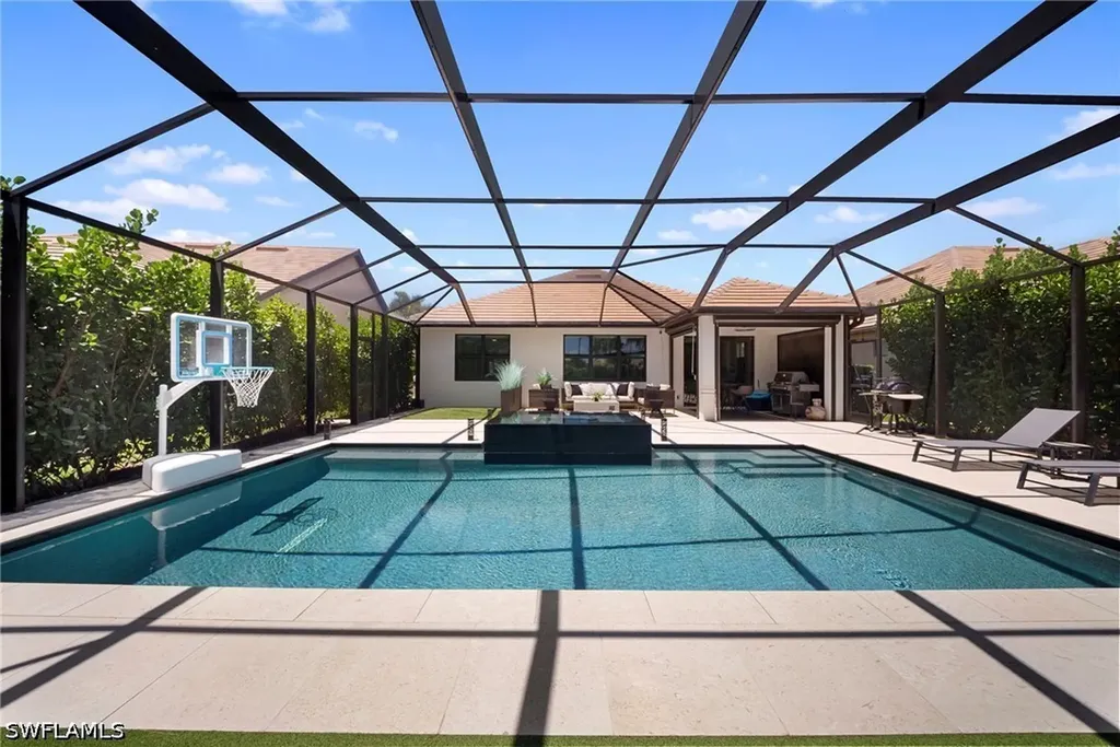 7052 Live Oak Drive Naples FL 34114