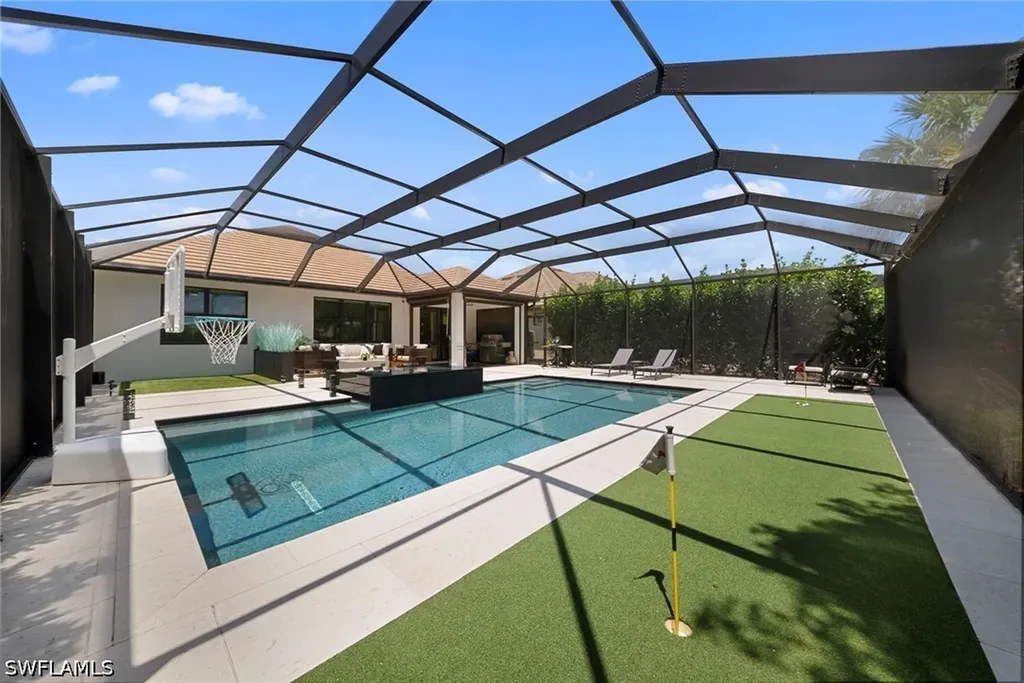 7052 Live Oak Drive Naples FL 34114