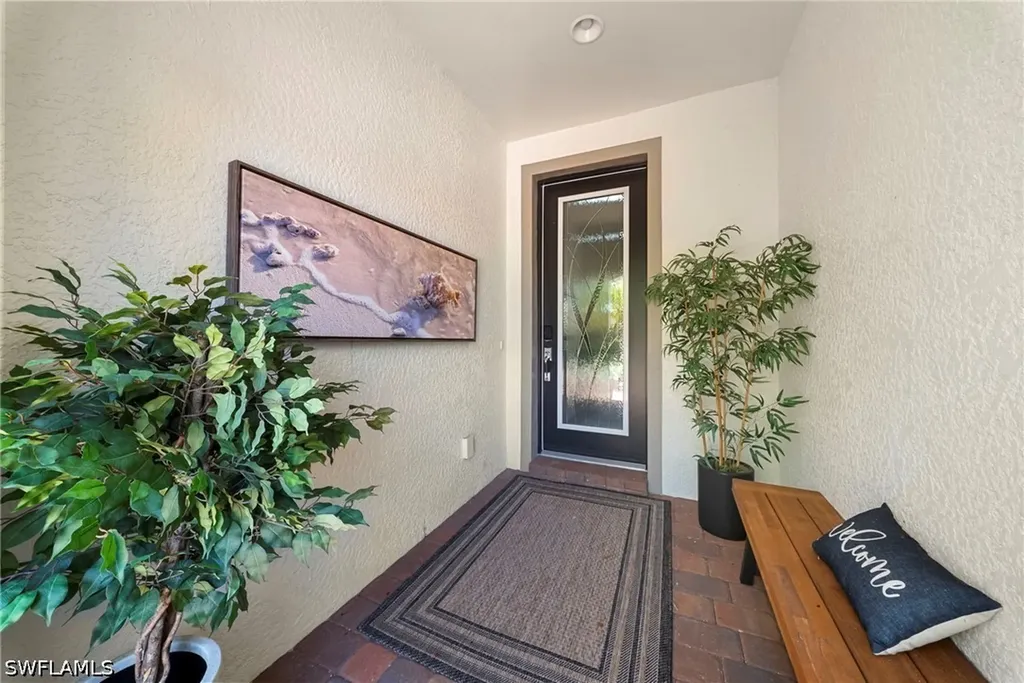 7052 Live Oak Drive Naples FL 34114