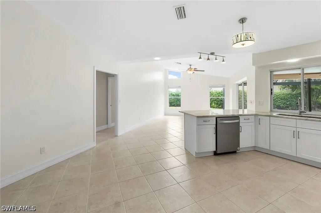 10340 Regent Circle Naples FL 34109