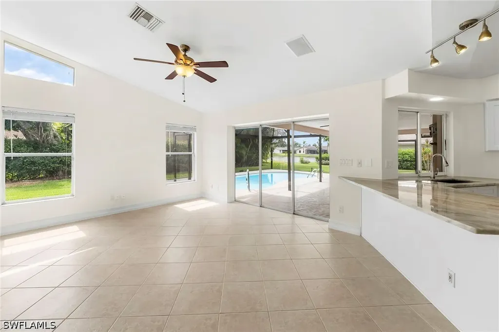 10340 Regent Circle Naples FL 34109