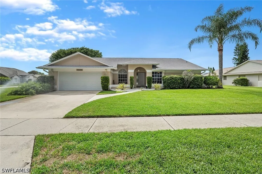10340 Regent Circle Naples FL 34109