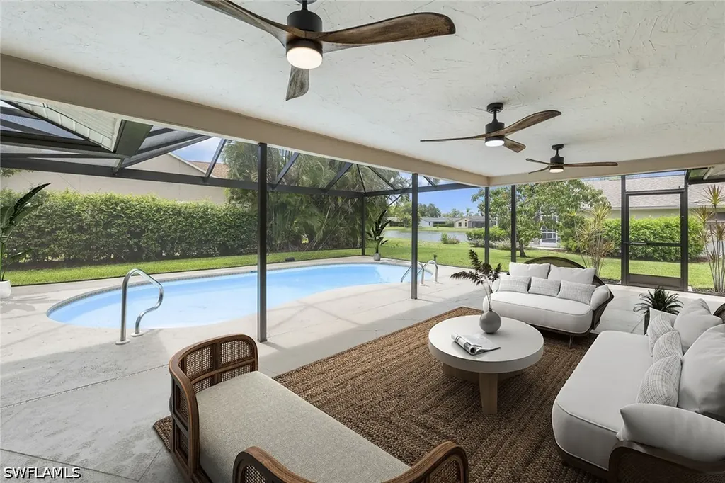 10340 Regent Circle Naples FL 34109