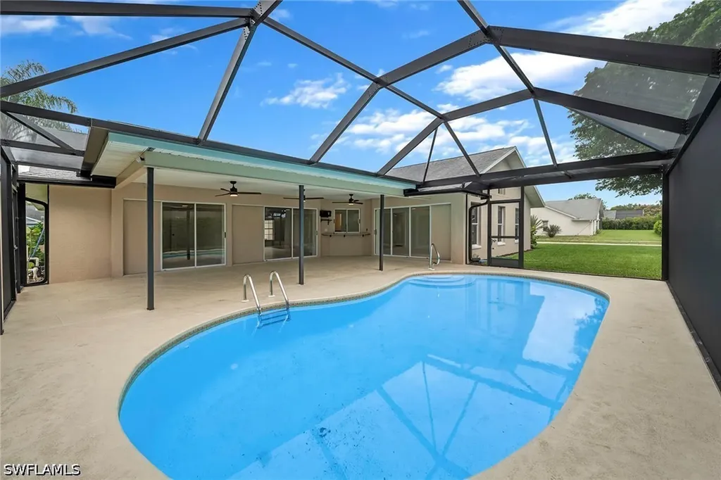 10340 Regent Circle Naples FL 34109