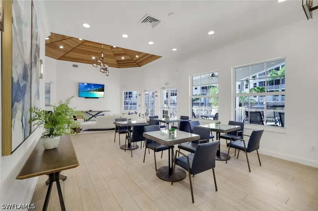 470 Launch Circle Naples FL 34108
