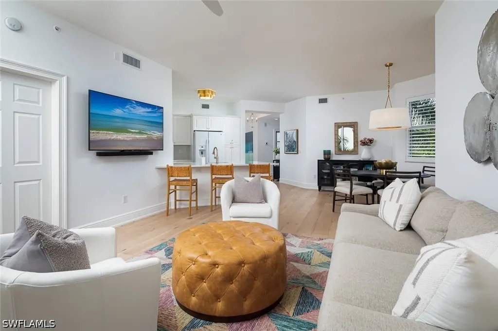 470 Launch Circle Naples FL 34108