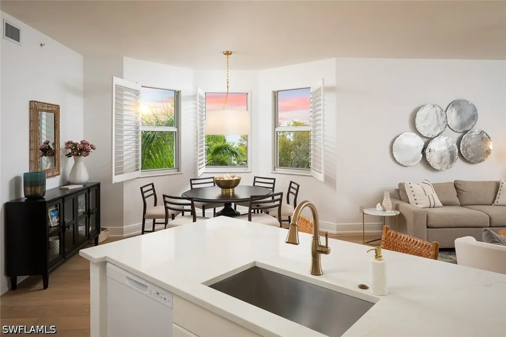 470 Launch Circle Naples FL 34108