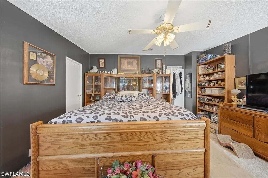 181 Chisholm Trail North Fort Myers FL 33917