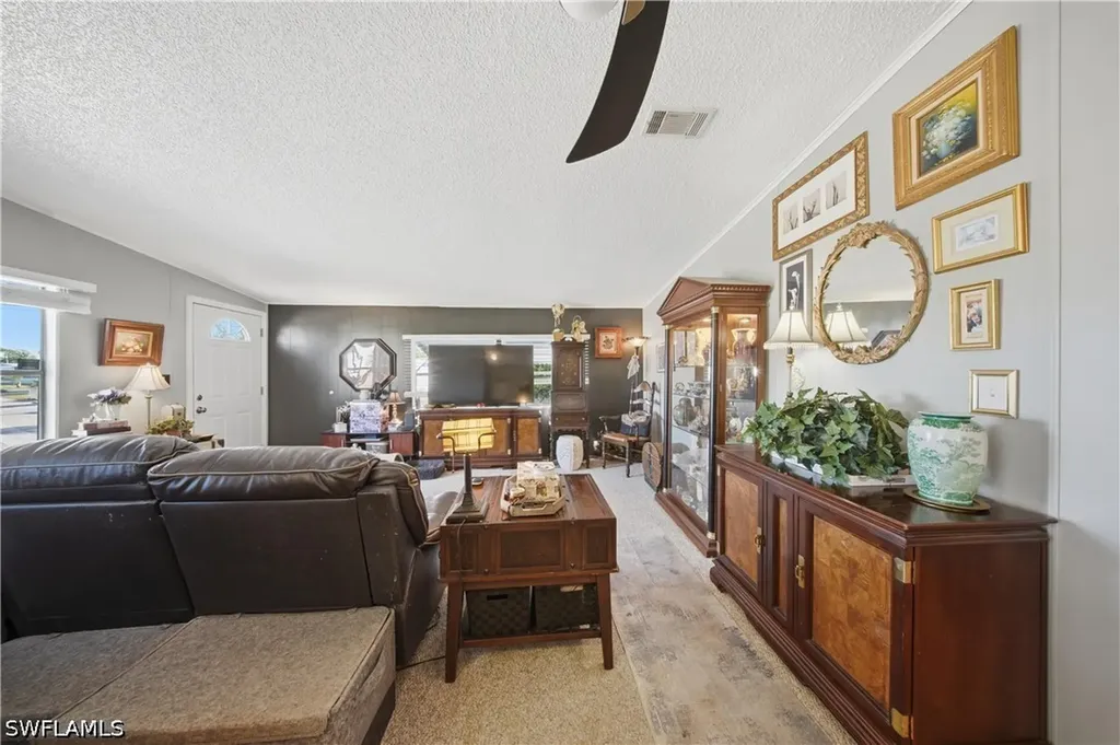 181 Chisholm Trail North Fort Myers FL 33917