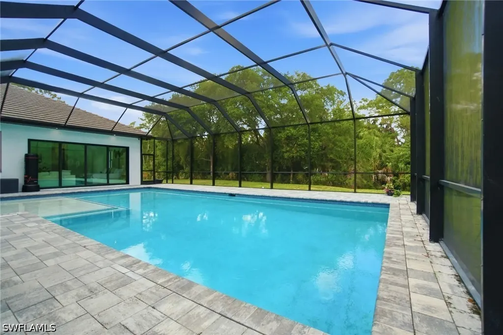 522 31st Street SW Naples FL 34117