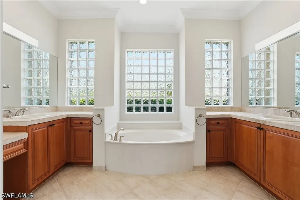 1422 King Sago Court Naples FL 34119