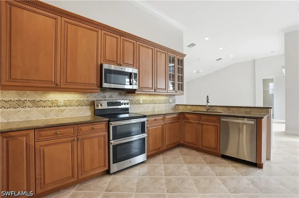 1422 King Sago Court Naples FL 34119