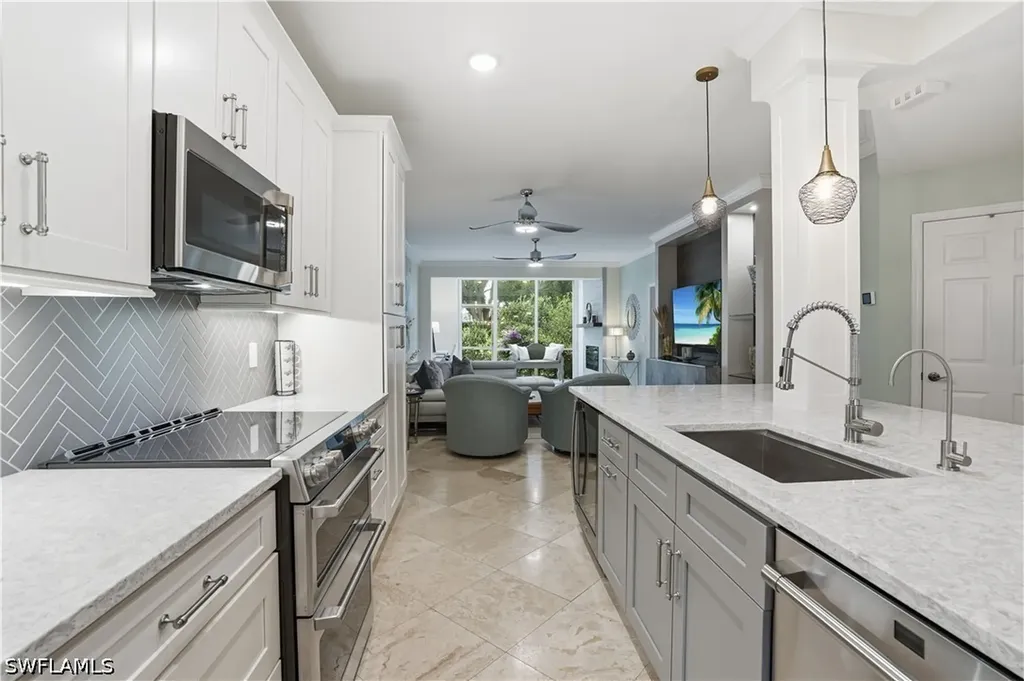 7087 Barrington Circle Naples FL 34108