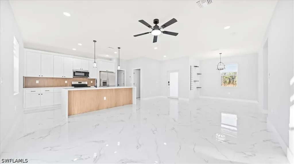 103 Diplomat Parkway E Cape Coral FL 33909