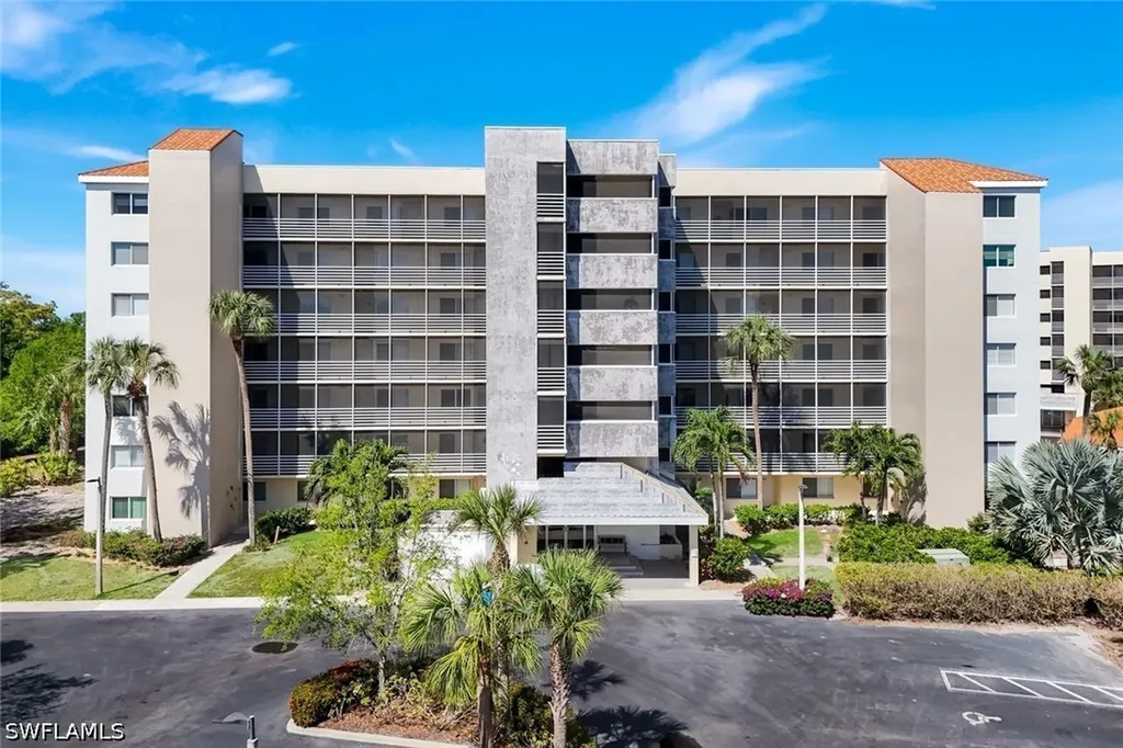 15161 Cedarwood Lane Naples FL 34110