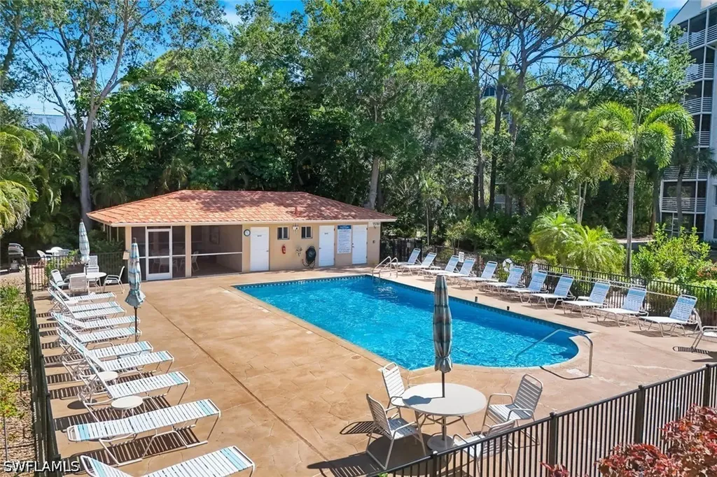 15161 Cedarwood Lane Naples FL 34110