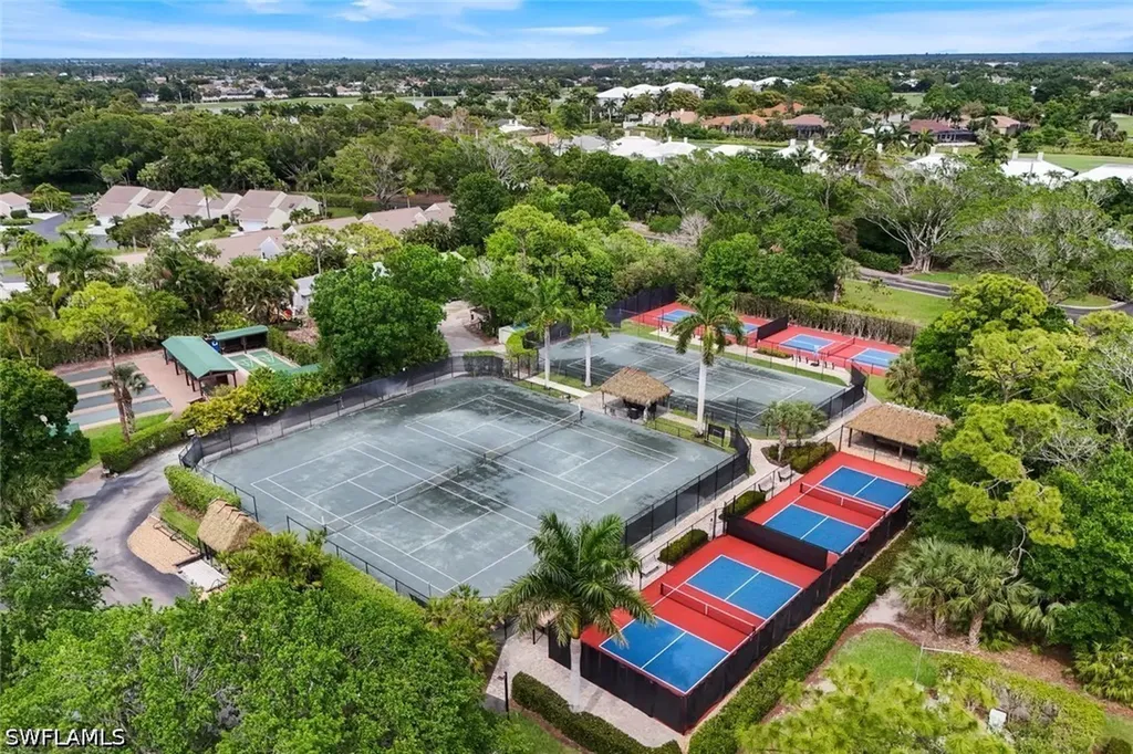 15161 Cedarwood Lane Naples FL 34110