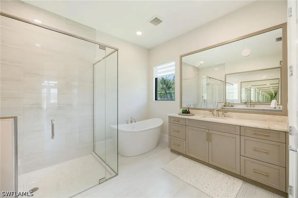 9679 Moonflower Court Naples FL 34114