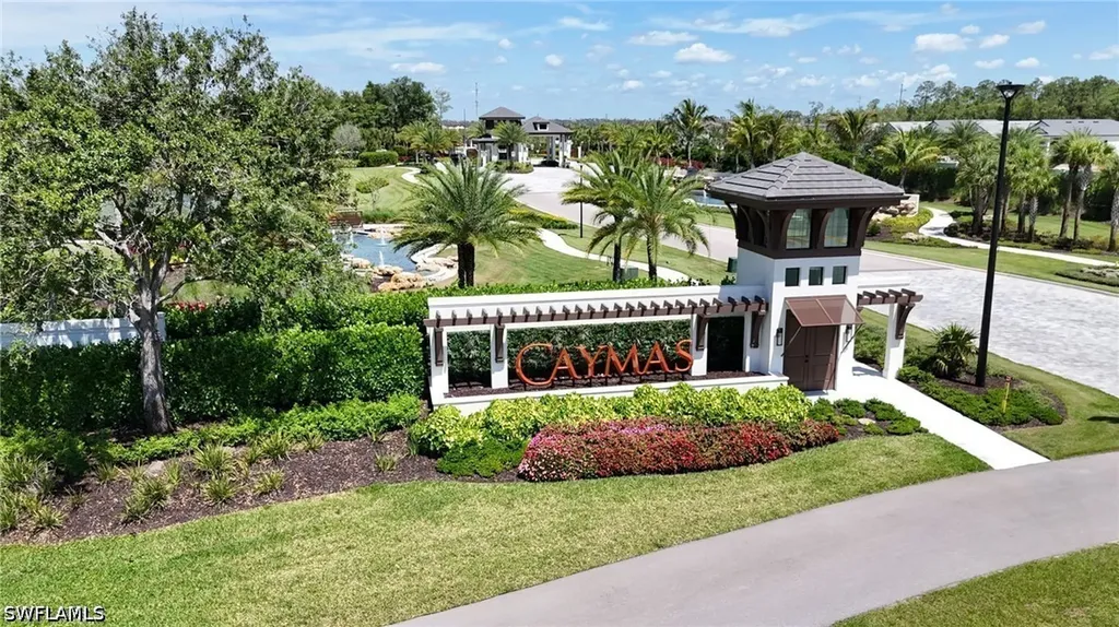 9679 Moonflower Court Naples FL 34114