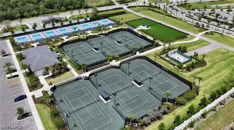 9679 Moonflower Court Naples FL 34114