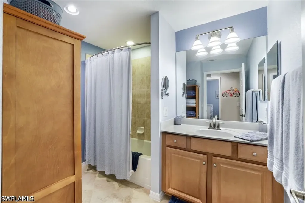 7878 Clemson Street Naples FL 34104