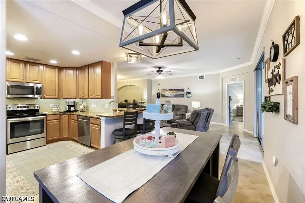7878 Clemson Street Naples FL 34104