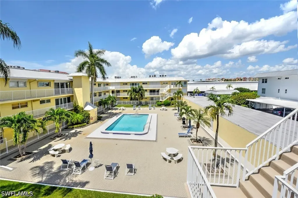 1100 8th Avenue S Naples FL 34102