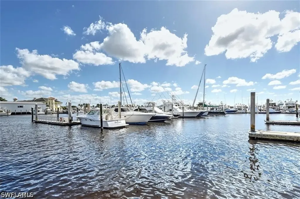 1100 8th Avenue S Naples FL 34102