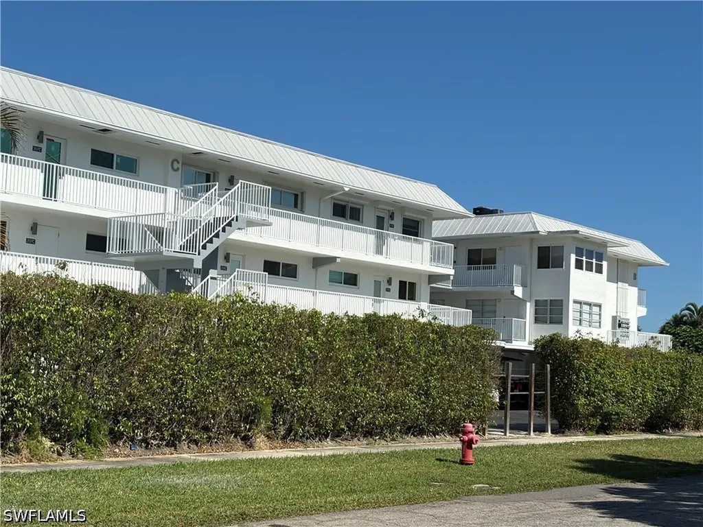 1100 8th Avenue S Naples FL 34102