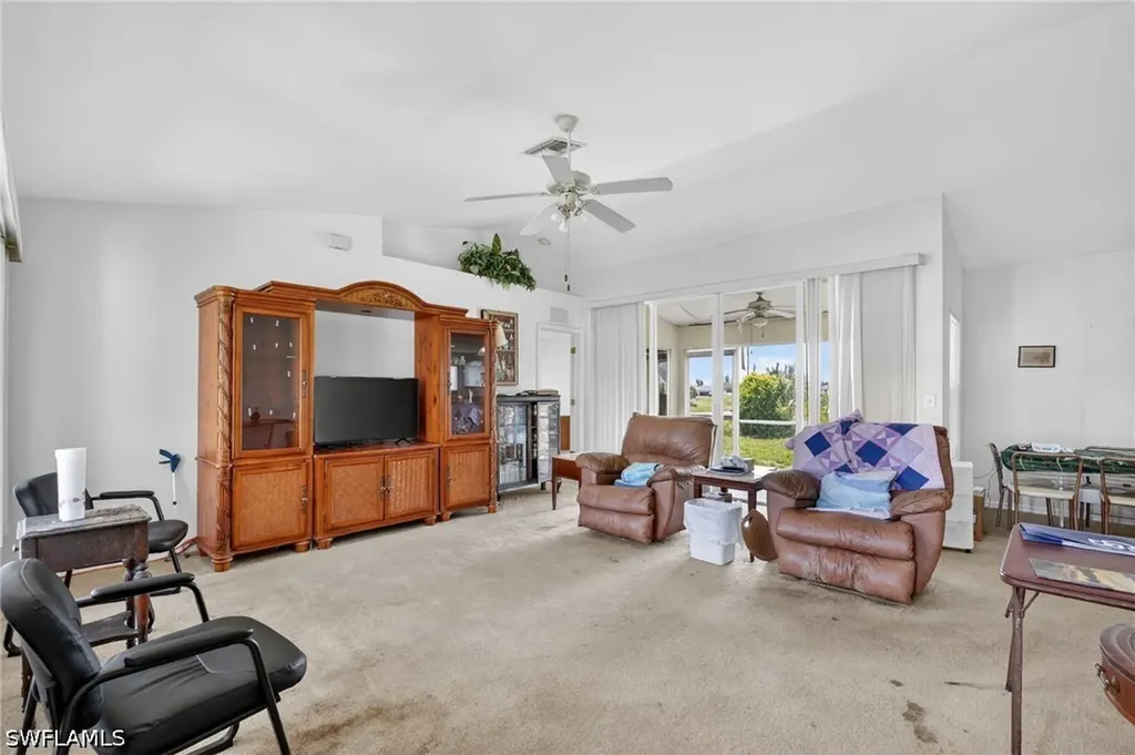 2900 NW 9th Street Cape Coral FL 33993