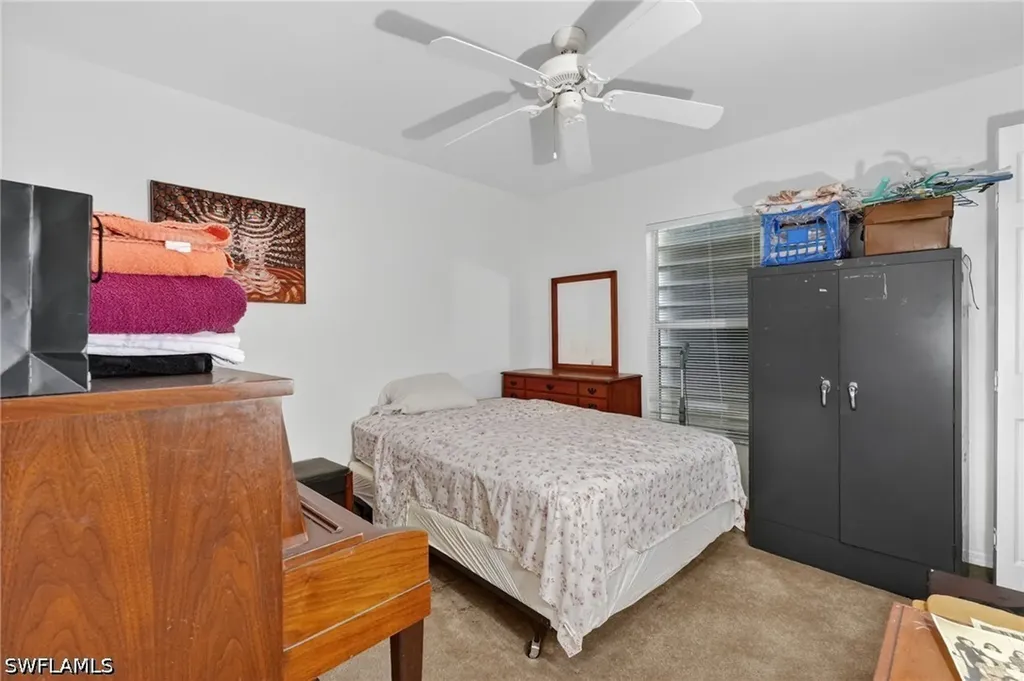 2900 NW 9th Street Cape Coral FL 33993