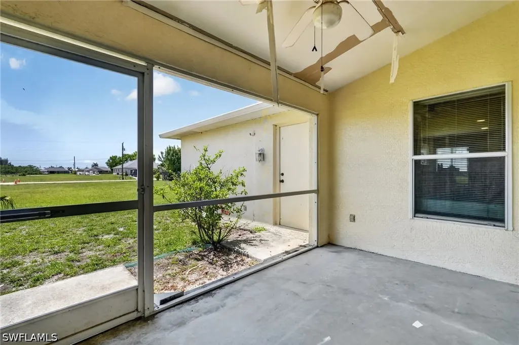 2900 NW 9th Street Cape Coral FL 33993