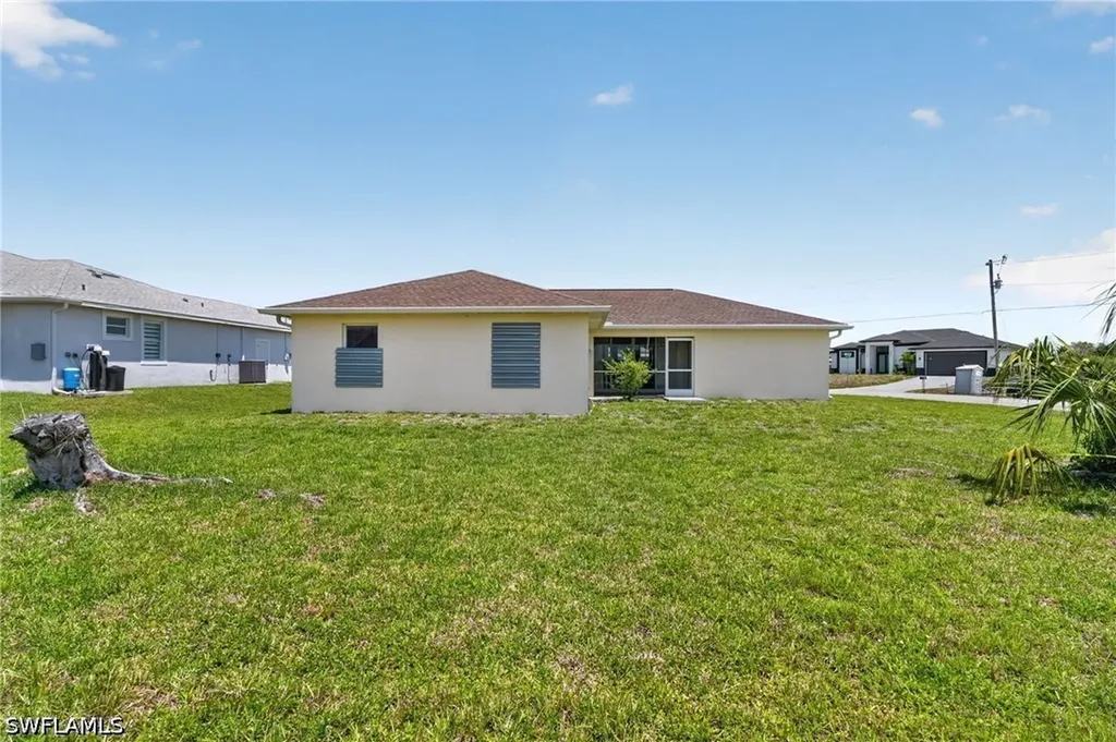 2900 NW 9th Street Cape Coral FL 33993