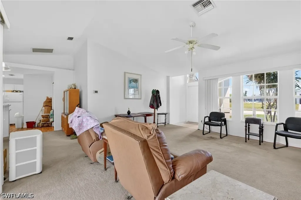 2900 NW 9th Street Cape Coral FL 33993