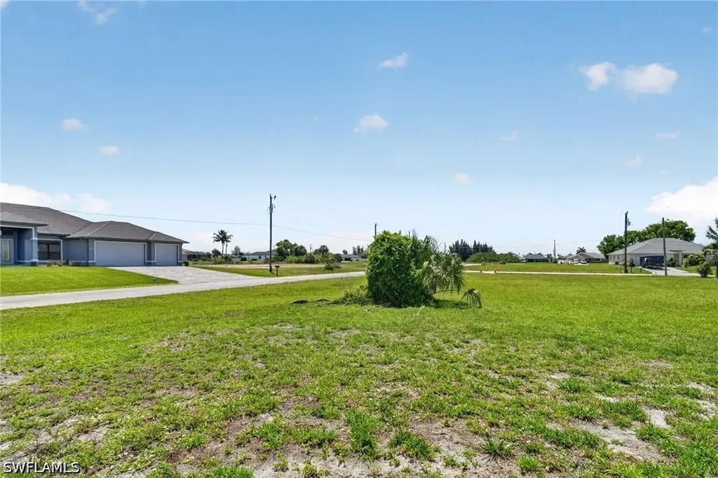 2900 NW 9th Street Cape Coral FL 33993