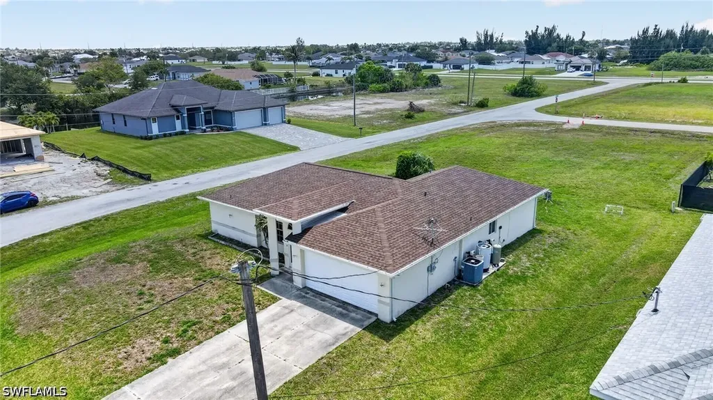 2900 NW 9th Street Cape Coral FL 33993