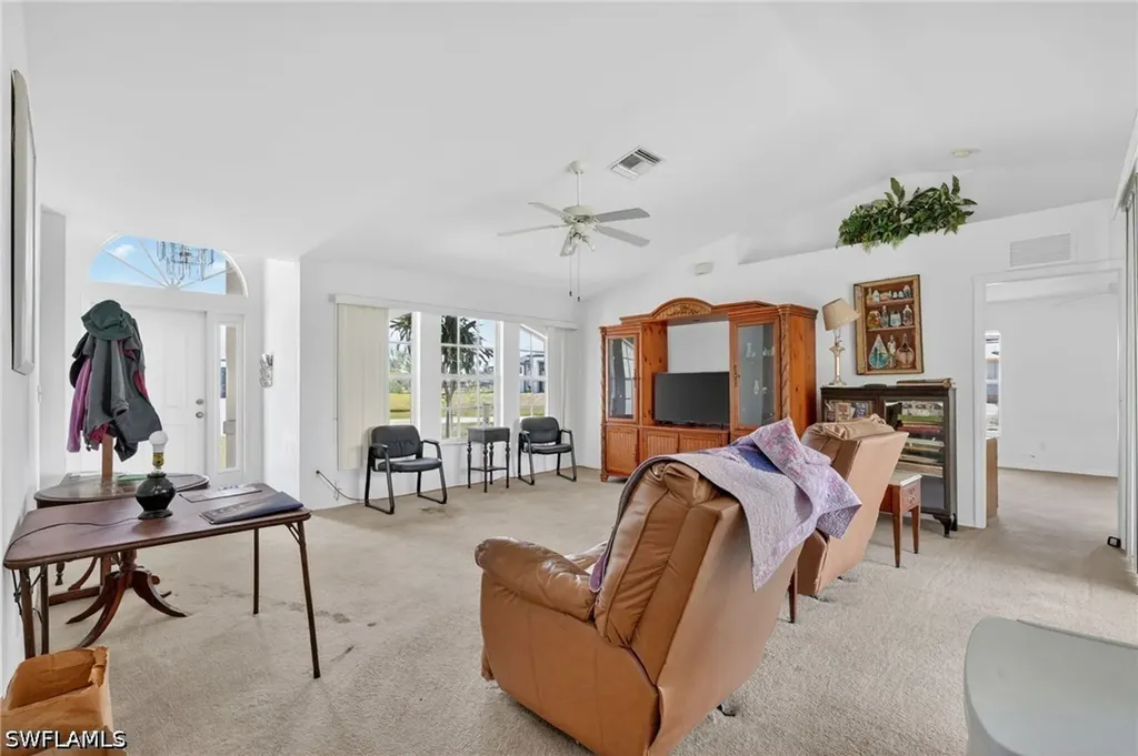 2900 NW 9th Street Cape Coral FL 33993