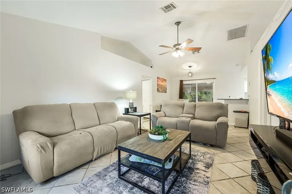 4195 2nd Avenue NE Naples FL 34120