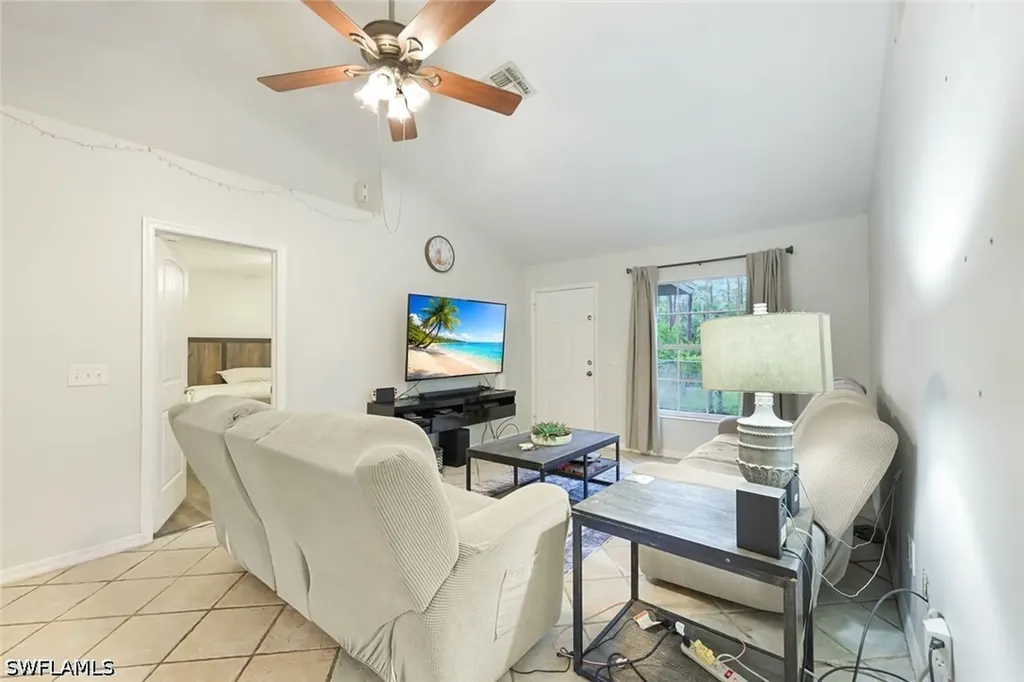 4195 2nd Avenue NE Naples FL 34120