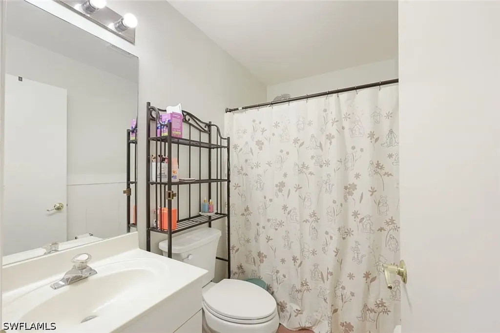 4195 2nd Avenue NE Naples FL 34120