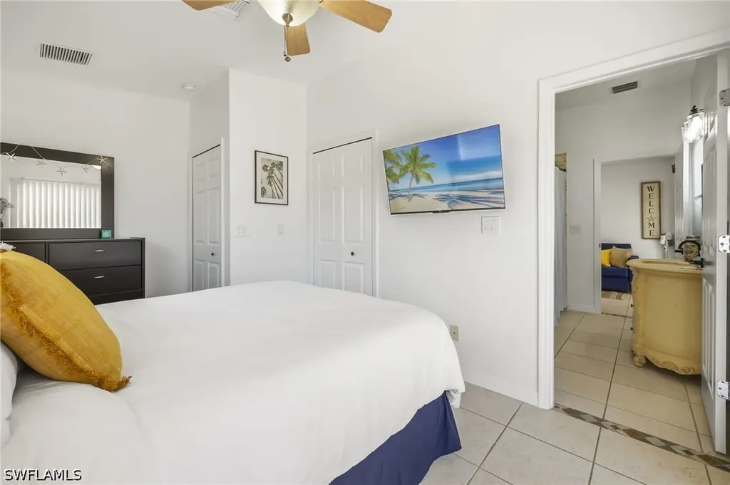 742 111th Avenue N Naples FL 34108