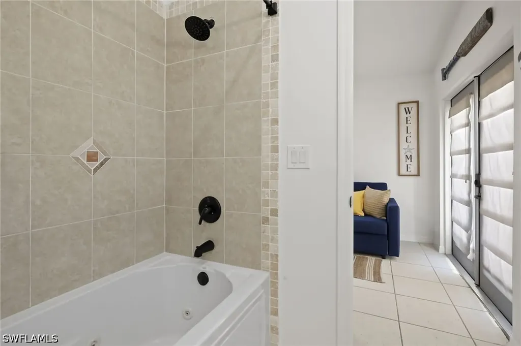 742 111th Avenue N Naples FL 34108
